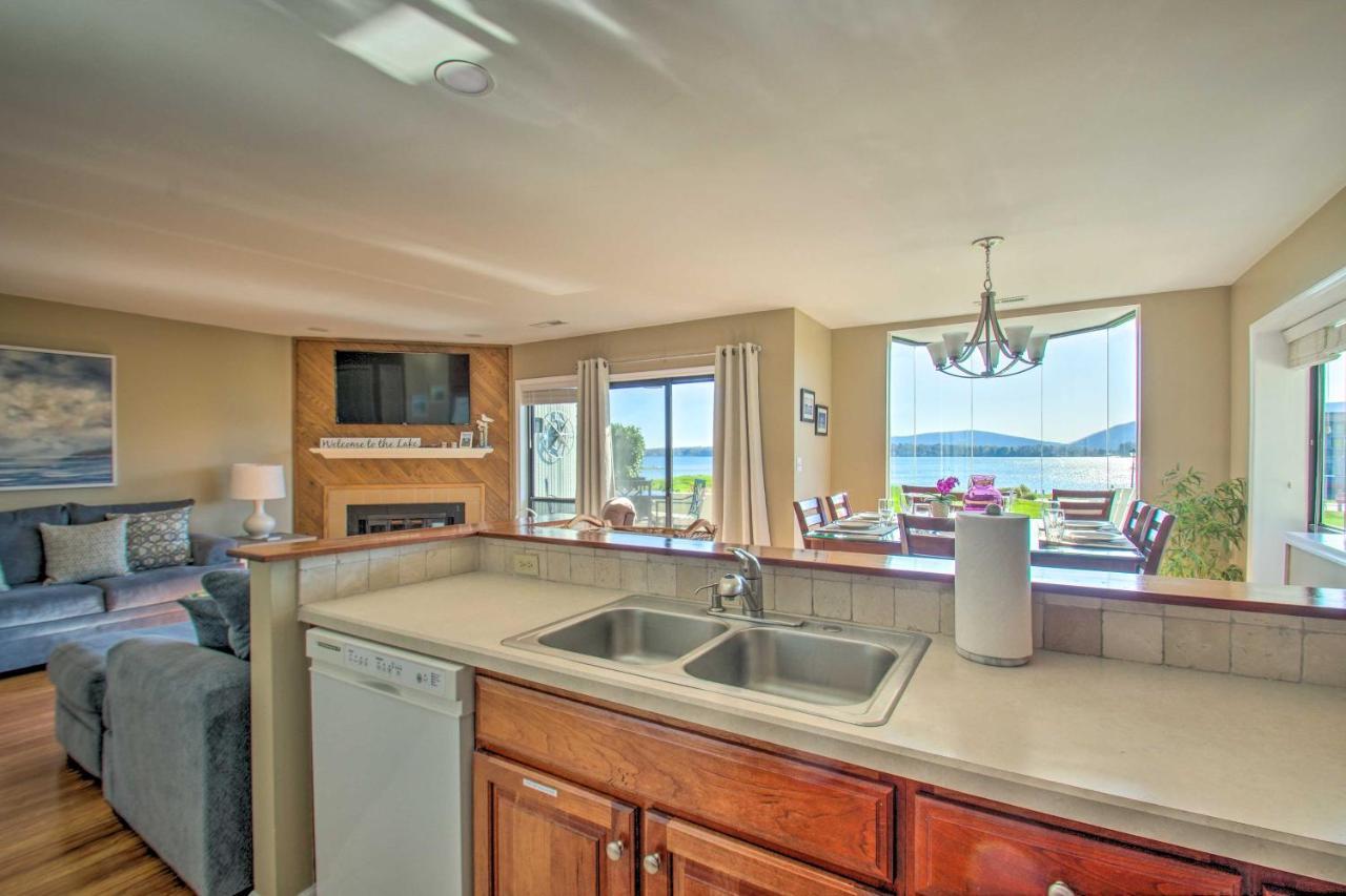 Sun-Filled Condo With Smith Mountain Lake Views Moneta Exterior foto